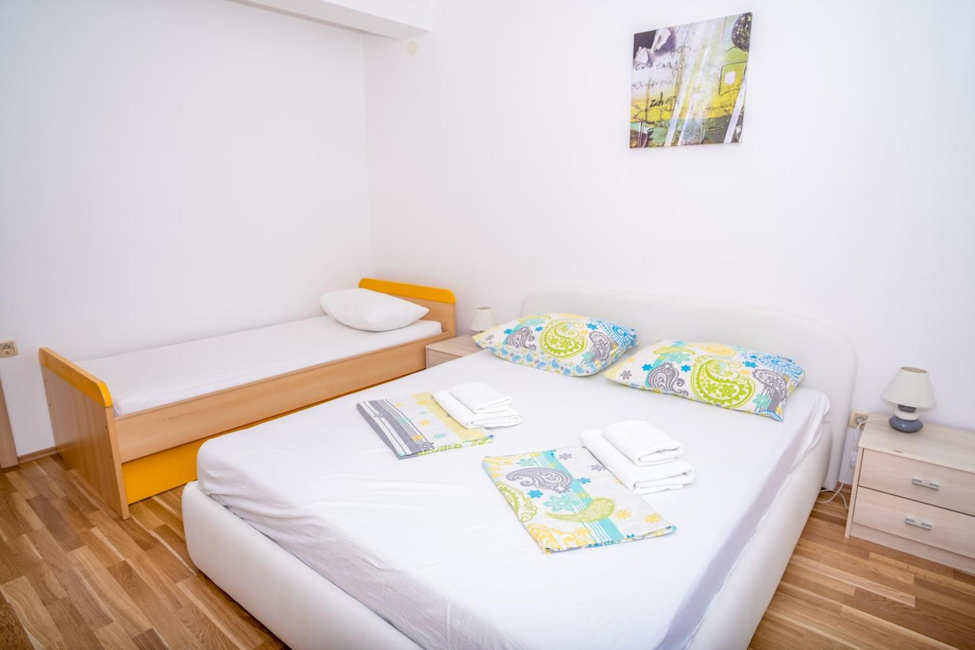 Apartment Bura 希贝尼克 外观 照片