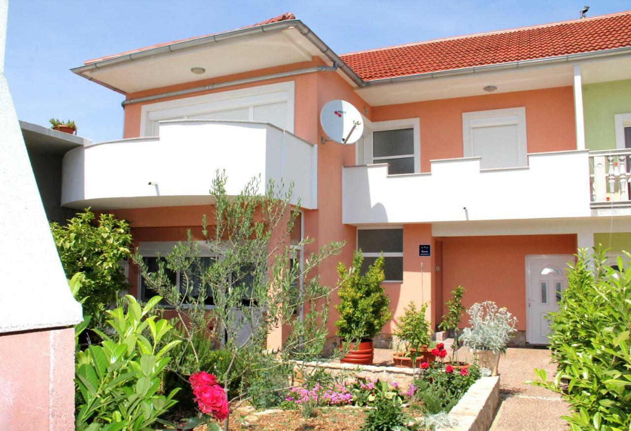 Apartment Bura 希贝尼克 外观 照片